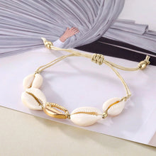Load image into Gallery viewer, Handmade Seashell Bracelet